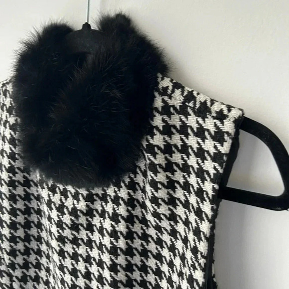 Houndstooth tweed peplum faux fur collard top - Picture 6 of 12
